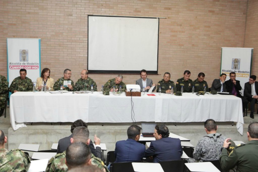 Fuerzas Militares respaldaron al alcalde de Medellín Federico Gutiérrez Fuerzas Militares respaldaron al alcalde de Medellín Federico Gutiérrez