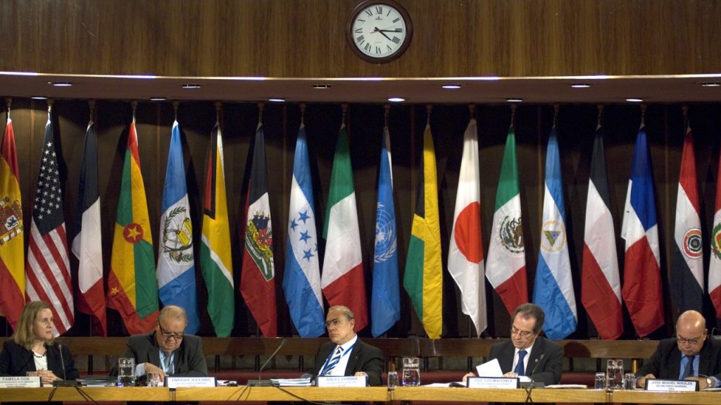 Colombia por entrar en la OCDE Colombia por entrar en la OCDE