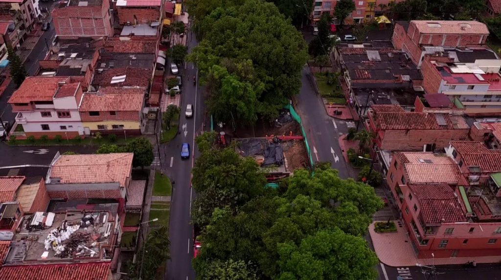 270 mil personas se beneficiarán con nuevo puente vehicular sobre la quebrada Pelahueso 270 mil personas se beneficiarán con nuevo puente vehicular sobre la quebrada Pelahueso