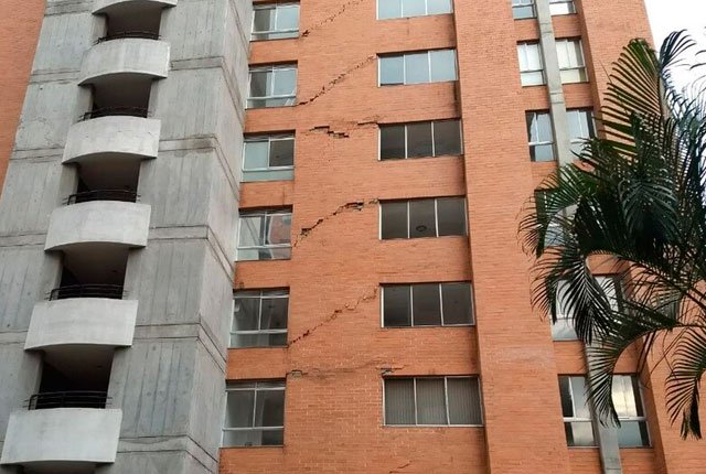 Se demolerá edificio Bernavento en Medellín la segunda semana de Junio Se demolerá edificio Bernavento en Medellín la segunda semana de Junio