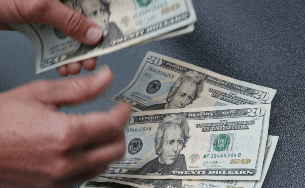 Preocupación en Medellín por aumento elevado del dólar