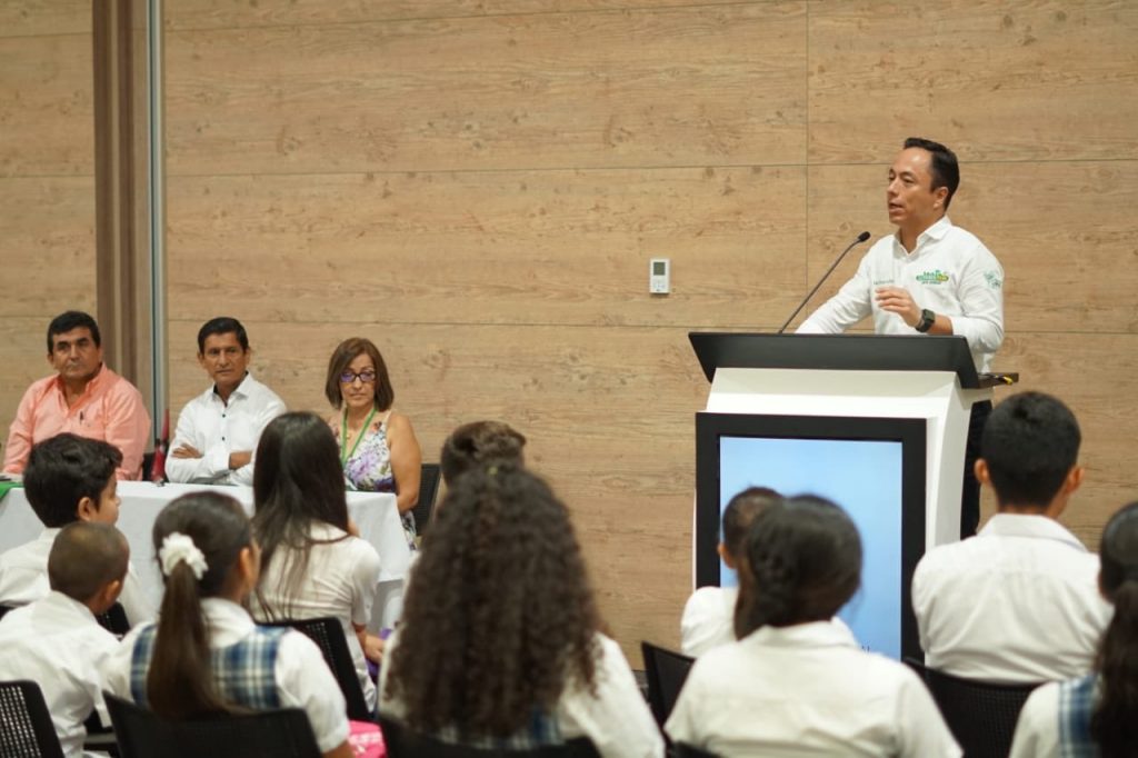 Leonardo Puentes presidió acto de posesión de Jueces de Paz en Yopal Leonardo Puentes presidió acto de posesión de Jueces de Paz en Yopal