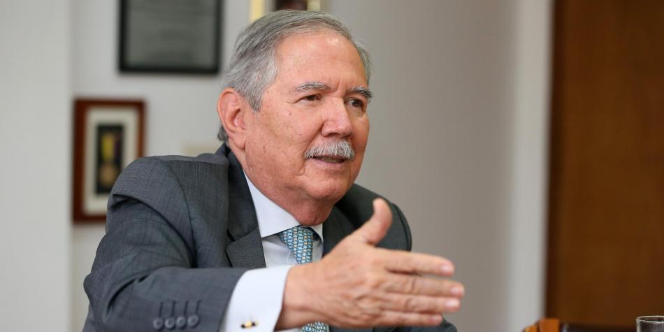 Cámara de Representantes discutirá moción de censura contra ministro de Defensa Cámara de Representantes discutirá moción de censura contra ministro de Defensa