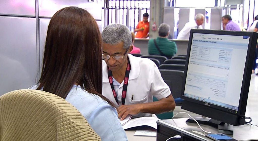En Medellín se analiza el futuro de los empleados públicos provisionales