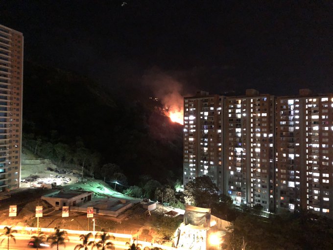 Reportan nuevo incendio en el Cerro de las Tres Cruces