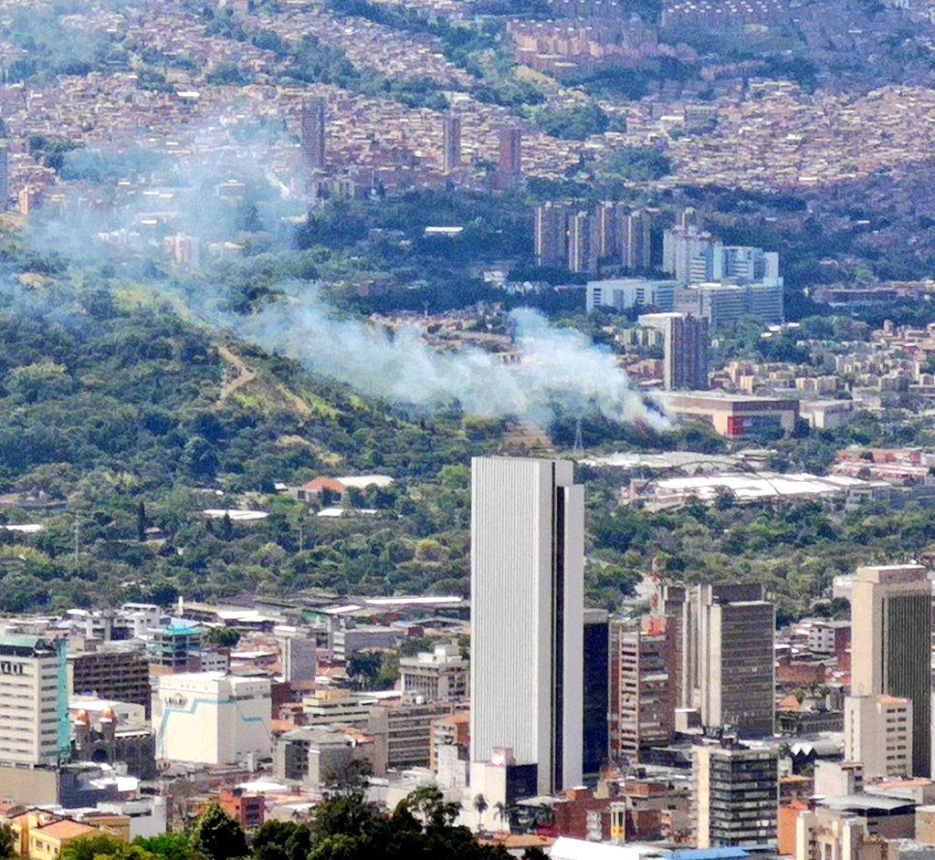 Investigan si incendio ocurrido en Cauces de Oriente fue provocado