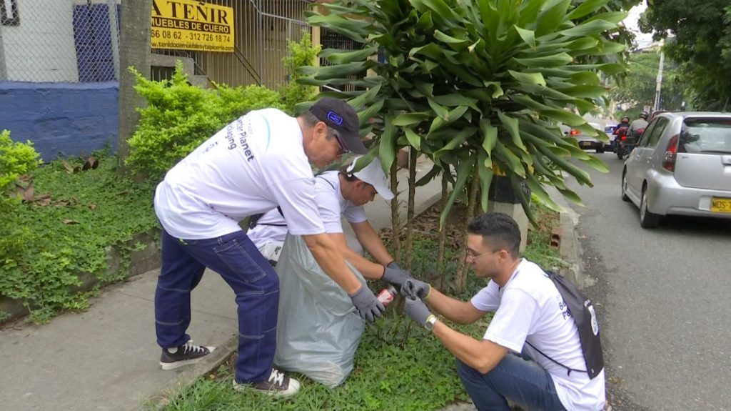 En Medellín se sumaron a la jornada World Cleanup Day En Medellín se sumaron a la jornada World Cleanup Day