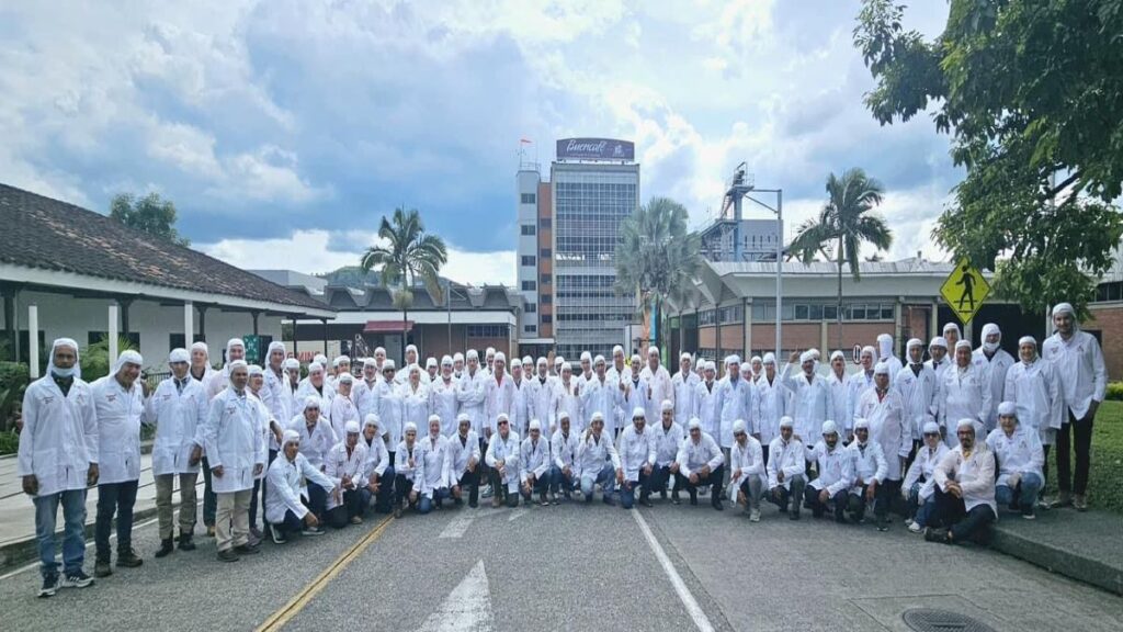 Comité de Cafeteros de Antioquia realizó gira por temas científicos Comité de Cafeteros de Antioquia realizó gira por temas científicos