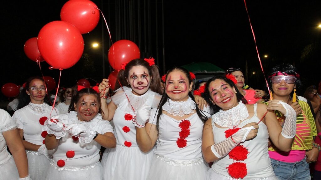 Con deporte, Medellín vivirá un festival de disfraces este martes Con deporte, Medellín vivirá un festival de disfraces este martes