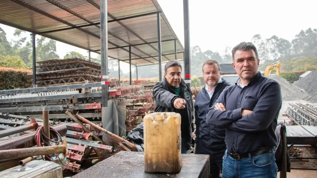 Cornare ubicó el posible origen del derrame de hidrocarburos en Rionegro Cornare ubicó el posible origen del derrame de hidrocarburos en Rionegro