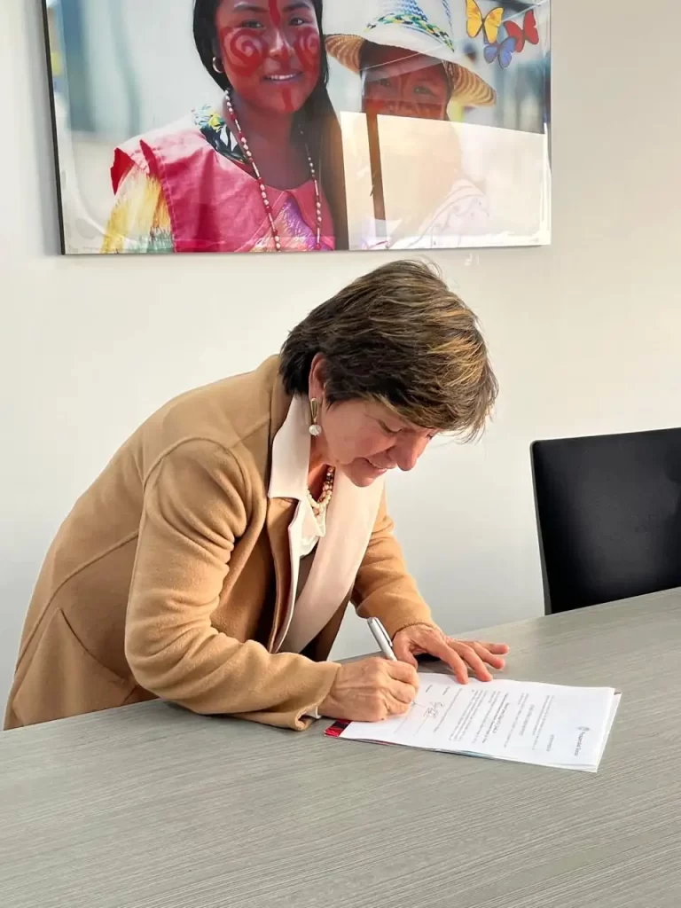 Gloria Cuartas fue designada como la nueva directora encargada de la Unidad para las Víctimas Gloria Cuartas fue designada como la nueva directora encargada de la Unidad para las Víctimas