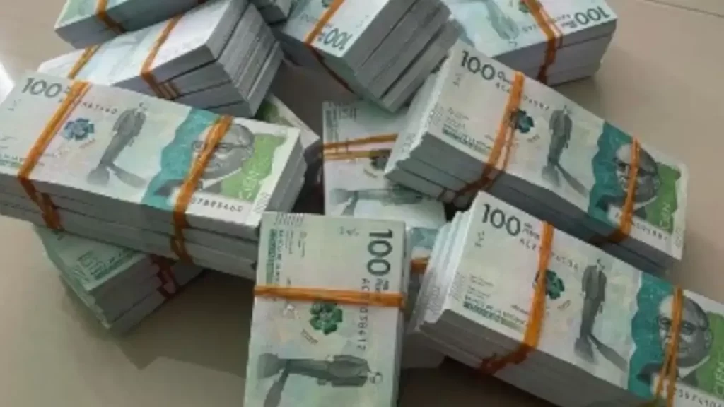 Ladrones le dispararon a un ciudadano por robarle millones a las afueras de un banco en Caucasia Ladrones le dispararon a un ciudadano por robarle millones a las afueras de un banco en Caucasia