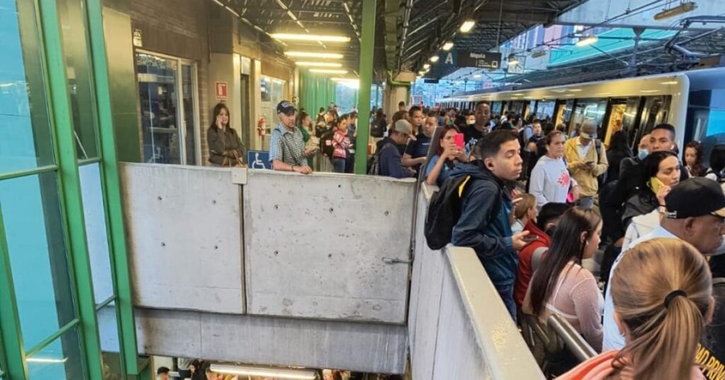 Noticias Medellín: El Metro de Medellín presenta problemas en el norte