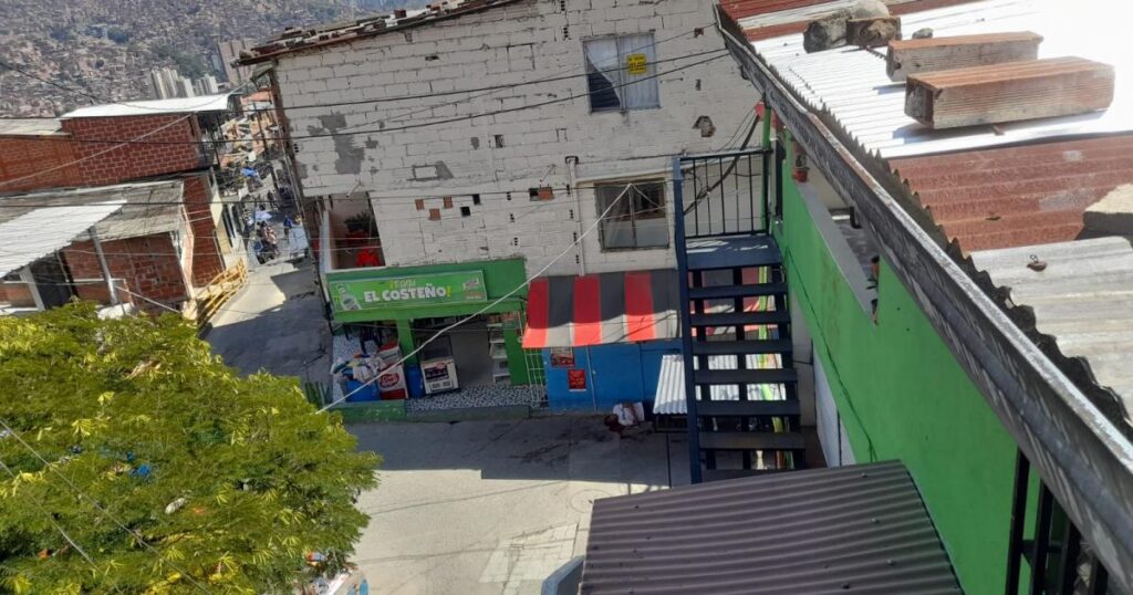 Noticias Medellín: Un joven fue asesinado en el barrio 20 de julio Noticias Medellín: Un joven fue asesinado en el barrio 20 de julio