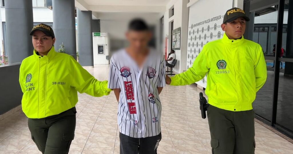 Noticias Antioquia: Capturados pertenecientes al Clan del Golfo Antioquia Noticias Antioquia: Capturados pertenecientes al Clan del Golfo Antioquia