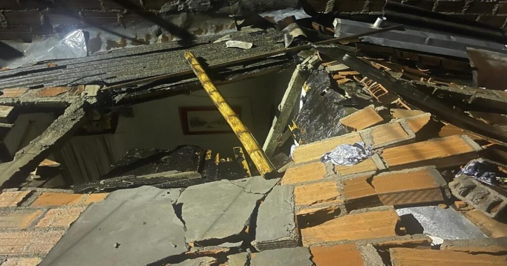 Noticias Antioquia: Lluvias en Venecia provocan colapso de techos Noticias Antioquia: Lluvias en Venecia provocan colapso de techos