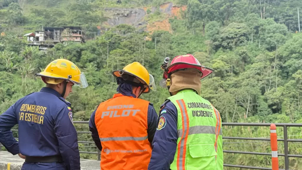 Alerta por inestabilidad en la Variante a Caldas: municipios piden acción inmediata del Gobierno Nacional Alerta por inestabilidad en la Variante a Caldas: municipios piden acción inmediata del Gobierno Nacional