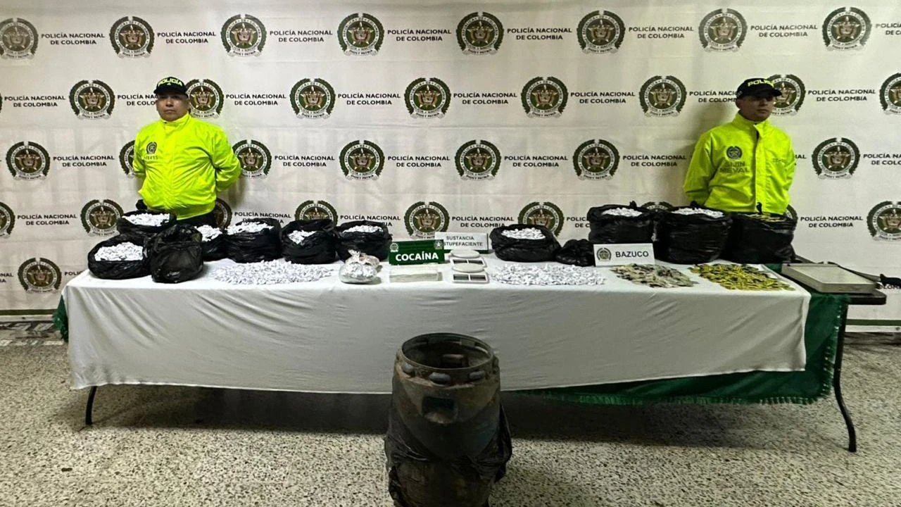Autoridades desmantelan caletas con más de 18 kilos de droga en límite entre Itagüí y Medellín