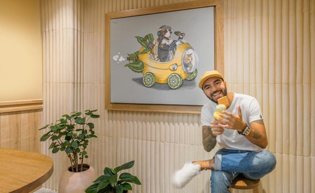 Godie convierte los muros de Medellín en arte mágico Godie convierte los muros de Medellín en arte mágico
