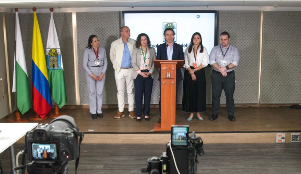 Admiten demanda del alcalde de Medellín contra el Gobierno nacional por crisis en la salud