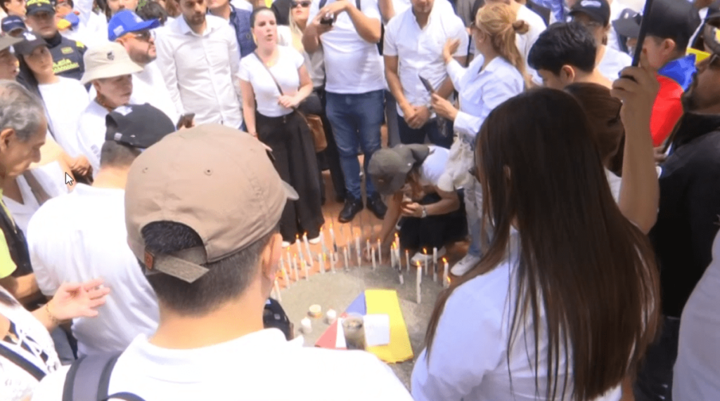 Medellín se une a cadena oración por la salud de Miguel Uribe Turbay Medellín se une a cadena oración por la salud de Miguel Uribe Turbay