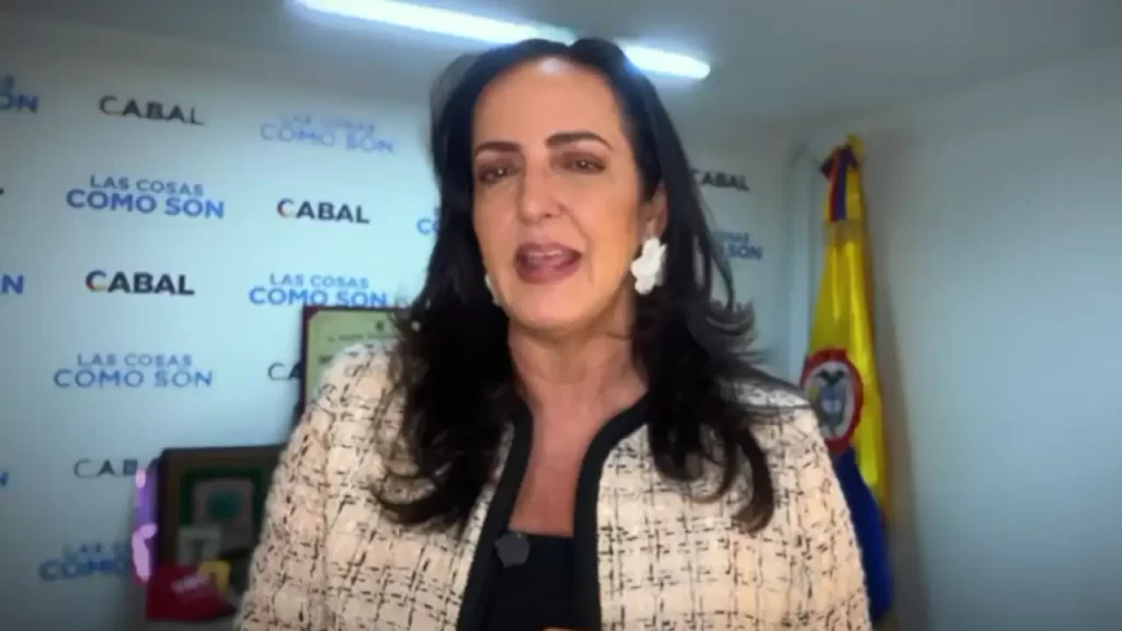 “No podemos permitir que el país sea sometido a caprichos”, dijo la senadora Cabal tras el anuncio de Petro de convocar la consulta popular por decreto “No podemos permitir que el país sea sometido a caprichos”, dijo la senadora Cabal tras el anuncio de Petro de convocar la consulta popular por decreto