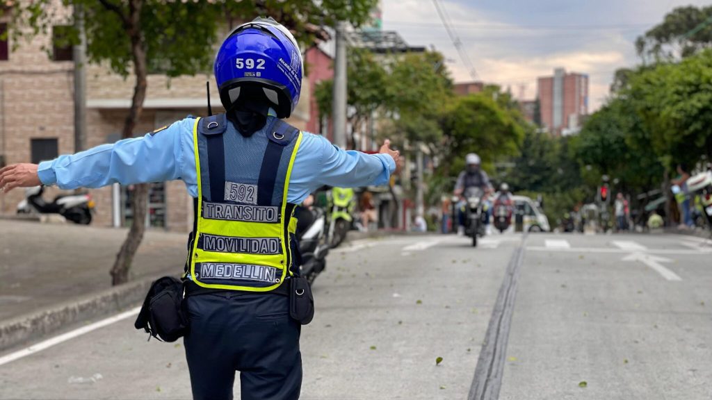 Pico y placa en Medellín y Valle de Aburrá, jueves 12 de junio Pico y placa en Medellín y Valle de Aburrá, jueves 12 de junio