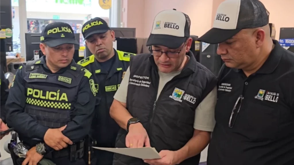¡No pagaban impuestos hace 20 años! Sellaron establecimientos en Bello por incumplir la norma