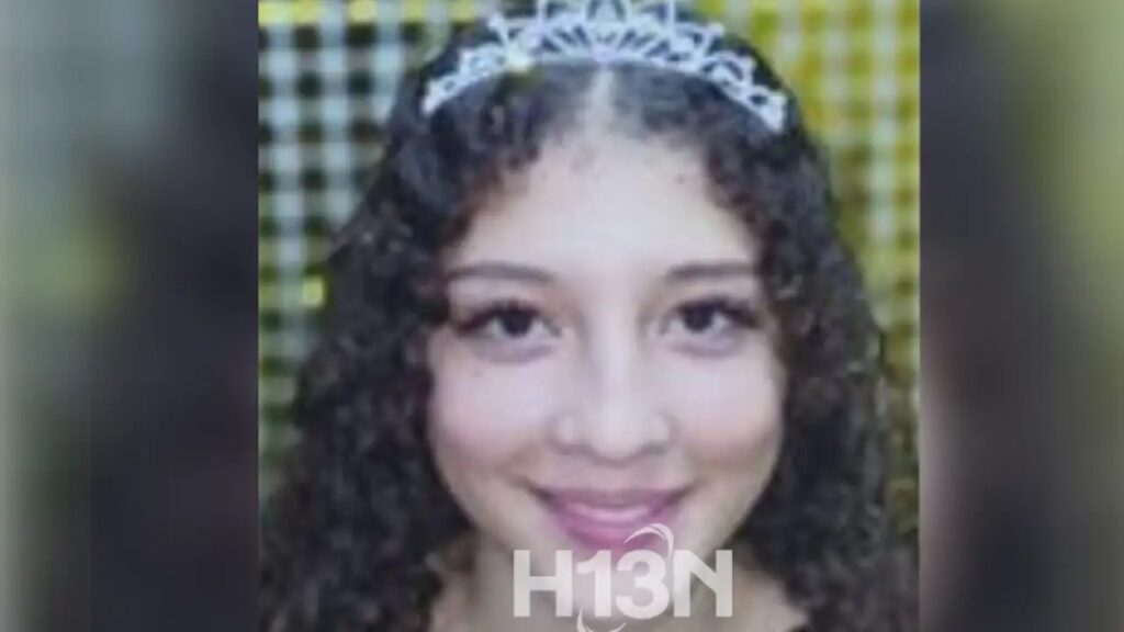 Ana Sofía Castrillón Orrego, de 15 años, fue reportada como desaparecida en Medellín Ana Sofía Castrillón Orrego, de 15 años, fue reportada como desaparecida en Medellín
