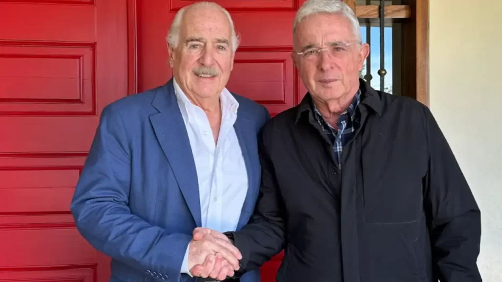 Expresidente Andrés Pastrana visitó a Álvaro Uribe en su residencia de Rionegro, Antioquia Expresidente Andrés Pastrana visitó a Álvaro Uribe en su residencia de Rionegro, Antioquia