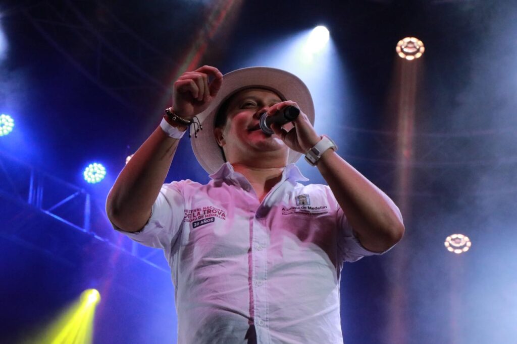 🔴Vea EN VIVO semifinal del Festival Nacional de la trova Ciudad Medellín 2025 🔴Vea EN VIVO semifinal del Festival Nacional de la trova Ciudad Medellín 2025