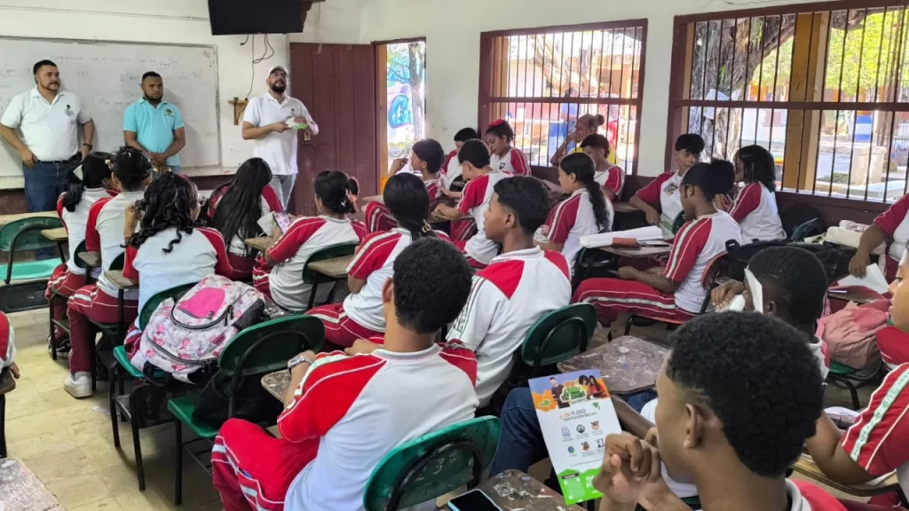 ¡Estudio sí hay! Más de 7 mil jóvenes se inscribieron al programa ‘Becas Jóvenes Pa’ Lante Antioquia’ ¡Estudio sí hay! Más de 7 mil jóvenes se inscribieron al programa ‘Becas Jóvenes Pa’ Lante Antioquia’