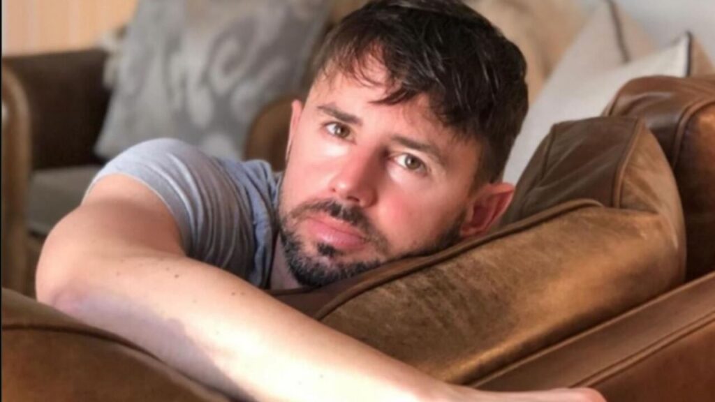 Conmoción en la industria musical: fallece Paul Roberts, el coreógrafo que hizo brillar a One Direction y grandes estrellas del pop Conmoción en la industria musical: fallece Paul Roberts, el coreógrafo que hizo brillar a One Direction y grandes estrellas del pop