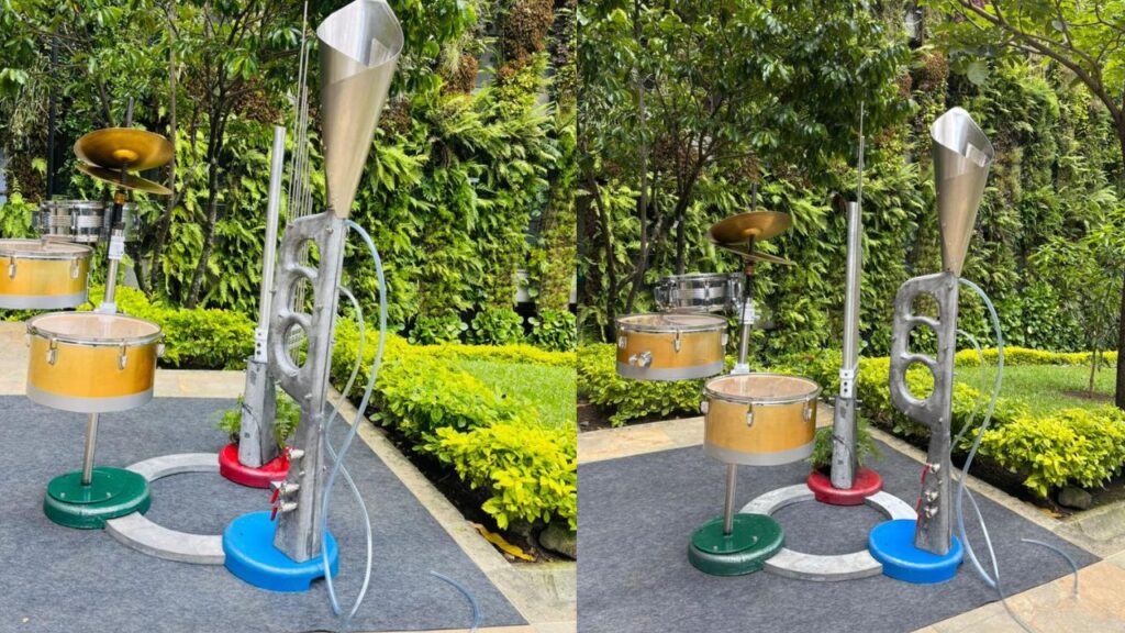 Escultura creada con 800 armas incautadas en Medellín Escultura creada con 800 armas incautadas en Medellín