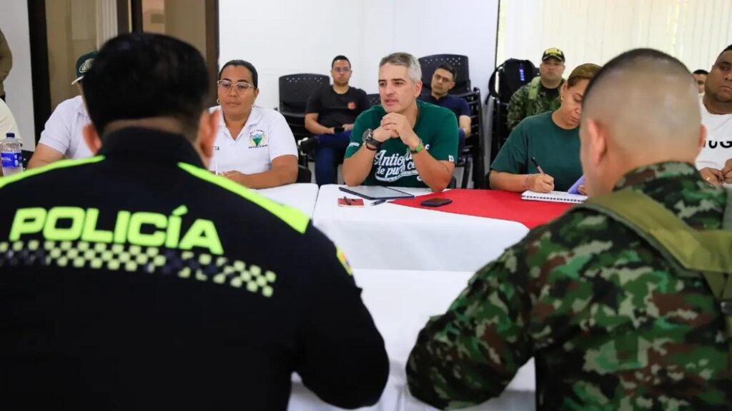 Gobernador de Antioquia resalta reducción del crimen y fortalecimiento de la seguridad en el Bajo Cauca Gobernador de Antioquia resalta reducción del crimen y fortalecimiento de la seguridad en el Bajo Cauca