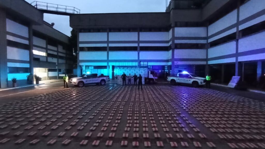 Incautan 1.6 toneladas de marihuana en Caquetá Incautan 1.6 toneladas de marihuana en Caquetá