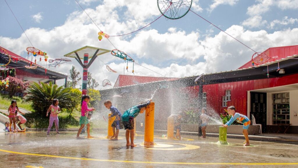 Medellín abre cupos en programa Buen Comienzo Medellín abre cupos en programa Buen Comienzo