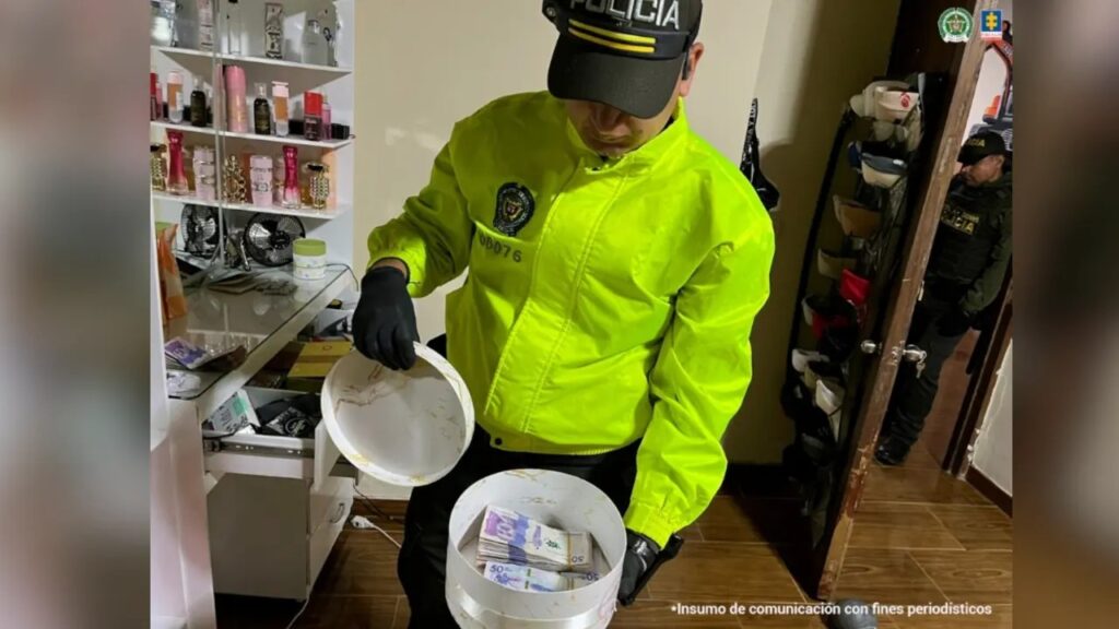 Fiscalía revela cómo operaba red acusada de extraer y comercializar oro ilegal en el Nordeste antioqueño Fiscalía revela cómo operaba red acusada de extraer y comercializar oro ilegal en el Nordeste antioqueño