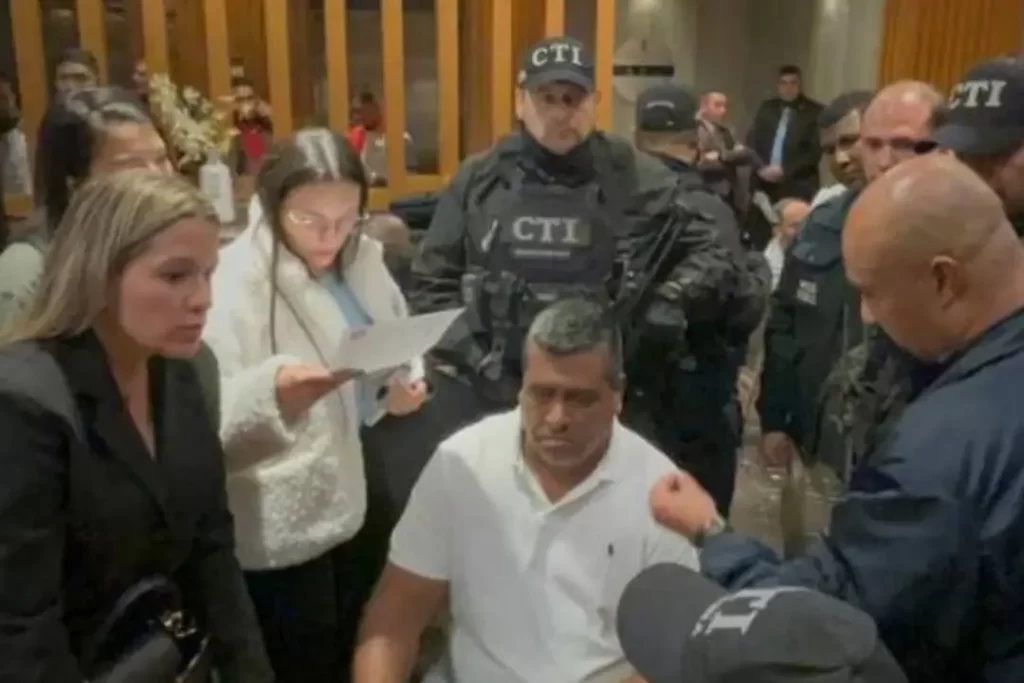 Petro le puso freno a la extradición de alias Araña Petro le puso freno a la extradición de alias Araña
