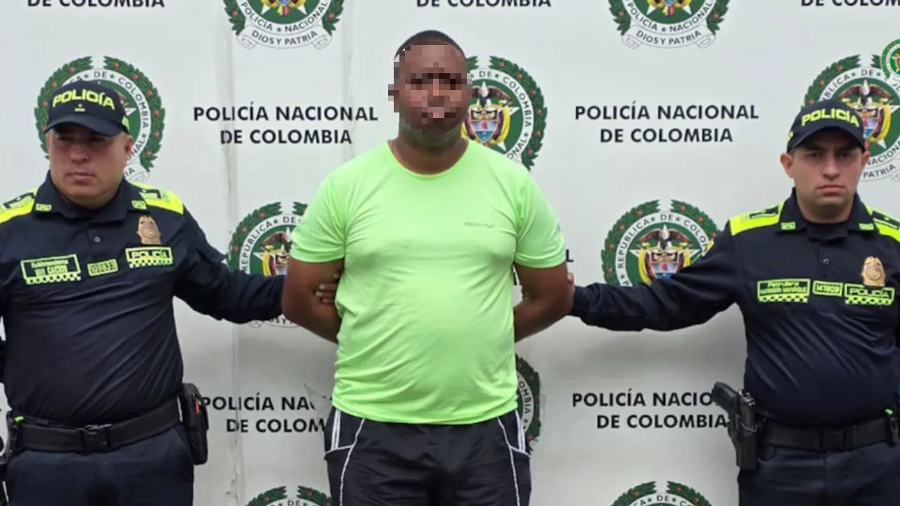 Judicializan a entrenador de fútbol en Medellín por grave red de pornografía infantil