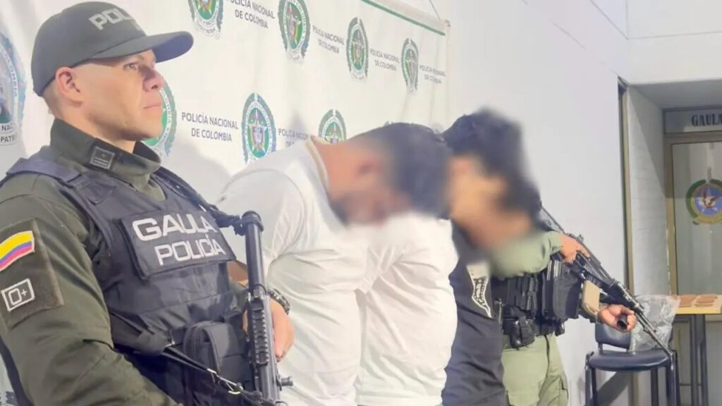 Capturan en Sopetrán a alias ‘Sebas’ señalado de controlar extorsiones en el Graffiti Tour de Medellín Capturan en Sopetrán a alias ‘Sebas’ señalado de controlar extorsiones en el Graffiti Tour de Medellín