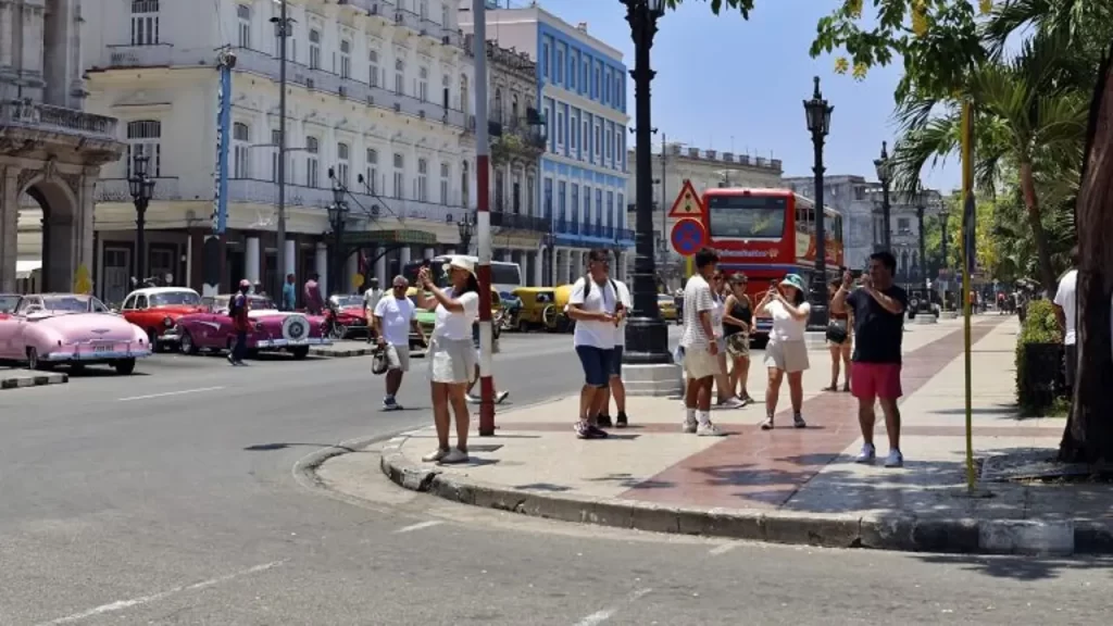 ¡Con condiciones! Estados Unidos autoriza la exportación y reexportación de petróleo hacia Cuba