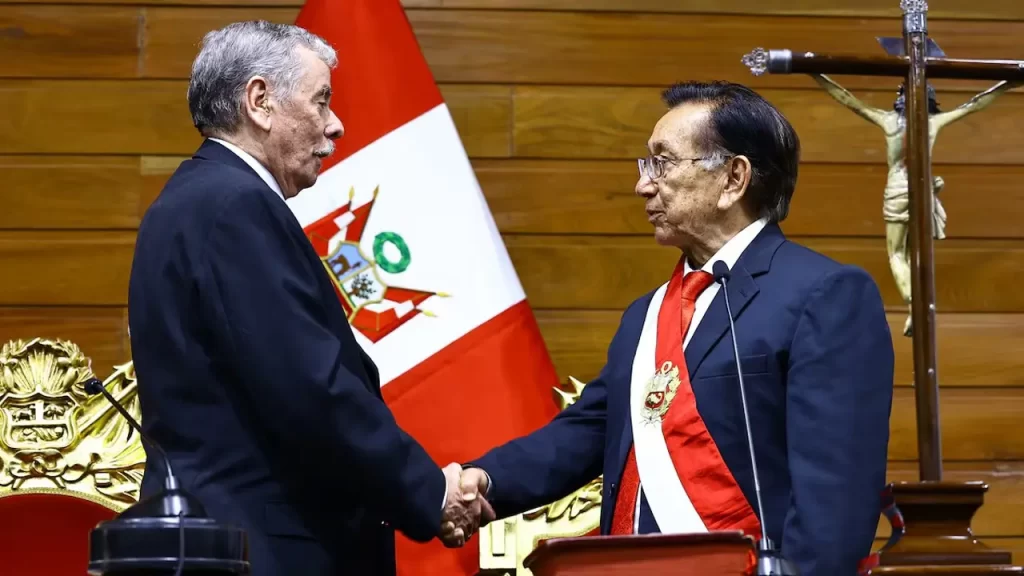 ¡Humo blanco en Lima! Perú elige nuevo presidente del Congreso para asumir la Jefatura del Estado