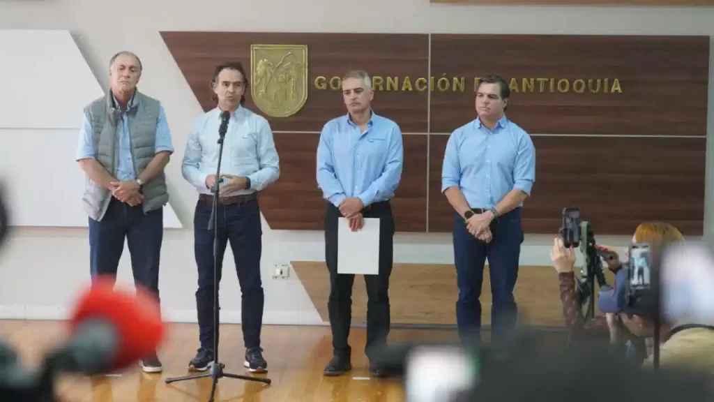 Dron en Hidroituango obliga a cancelar visita de Fico Dron en Hidroituango obliga a cancelar visita de Fico