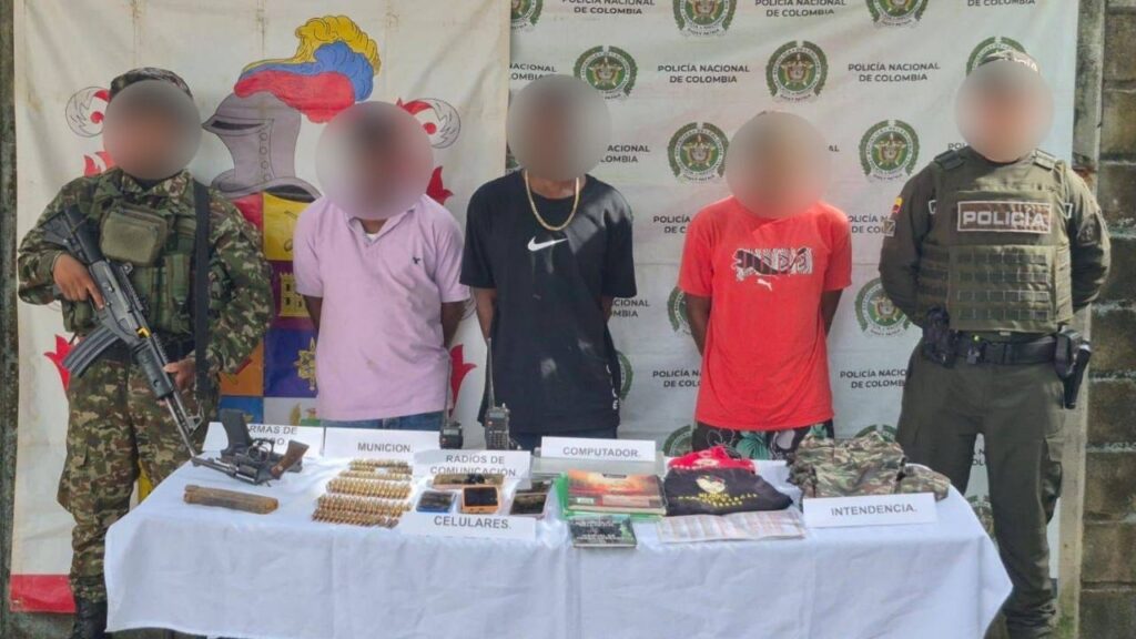 Ejército recupera a menor y captura a tres presuntos integrantes del Clan del Golfo en Zaragoza