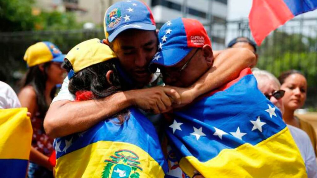 Medellín activa canales de apoyo para la población venezolana: conozca las rutas de atención
