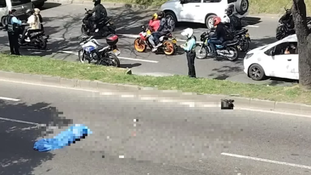 Mujer murió en accidente en la Avenida Regional Mujer murió en accidente en la Avenida Regional