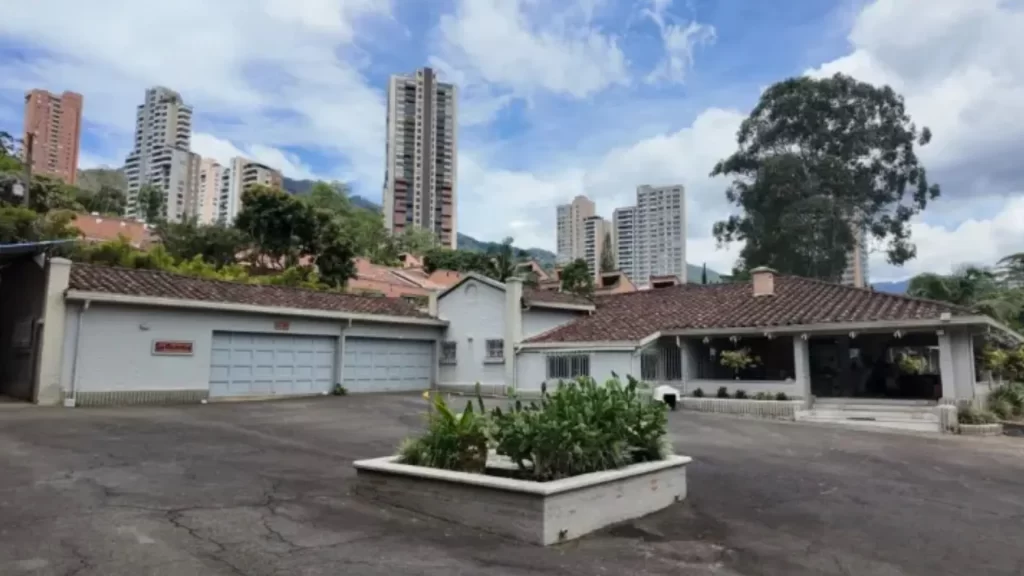 ¡Adiós al legado del narco! Lujosa mansión del Cartel de Medellín en El Poblado ahora será del Gaula