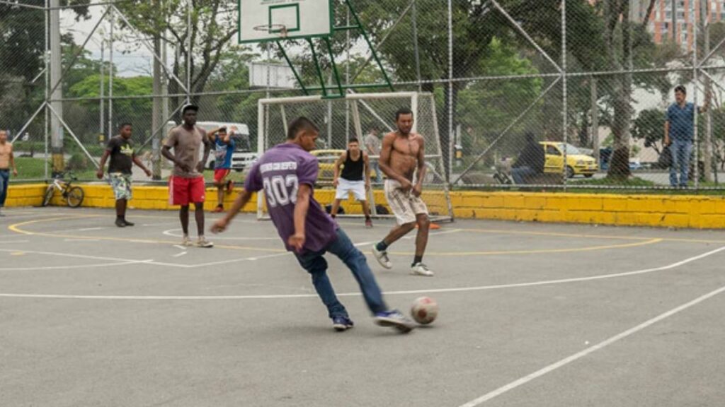 Ataque a bala durante partido de fútbol en Medellín dejó un fallecido y cuatro heridos Ataque a bala durante partido de fútbol en Medellín dejó un fallecido y cuatro heridos