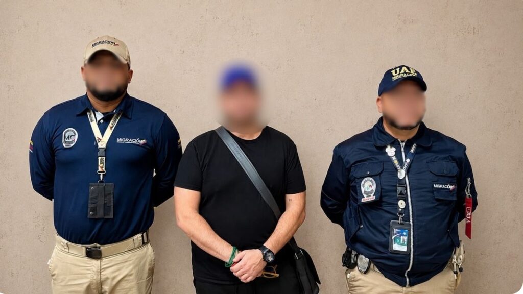 Capturaron a presunto feminicida mexicano en el Aeropuerto José Maria Córdova Capturaron a presunto feminicida mexicano en el Aeropuerto José Maria Córdova